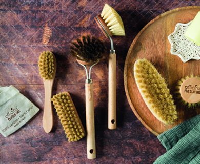 Cosmesi naturale Officina Naturae- Spazzola per Piatti con manico, spazzola  con setole naturali