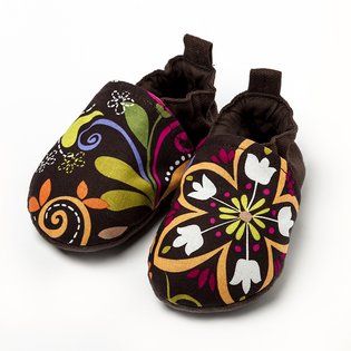 Liliputi Babywearing Shoe folk tale