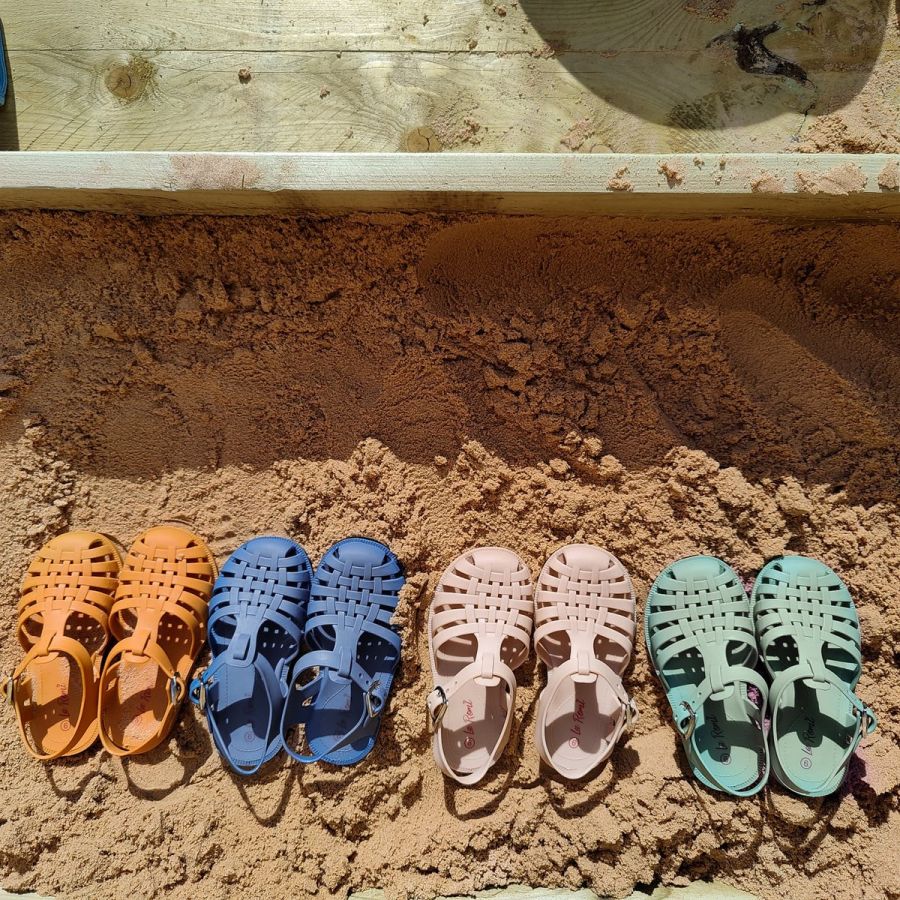 Sandali outlet per mare