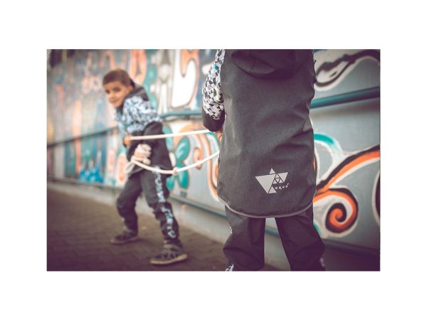 Giacca da bambino in softshell Unuo- Triangoli bianchi e rosa