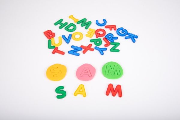 Gioco educativo Tickit- Lettere trasparenti