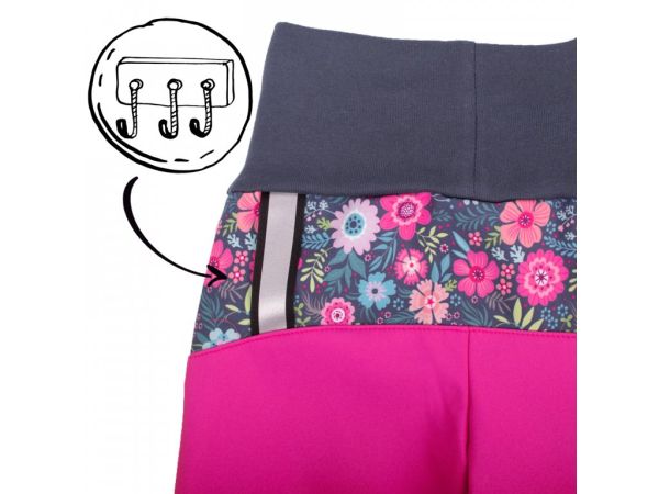 Pantalone da bambino in softshell impermabile Unuo- Rosa con fiorellini, senza rivestimento in pile