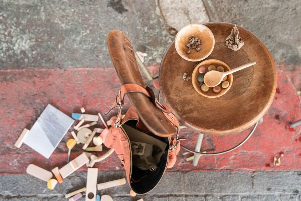 Gioco in legno Grapat - Yummi, Set gioco travaso