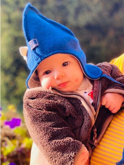 Cappellino per bambini Pickapooh in cotone e lana Marie Blu con Fiore bianco