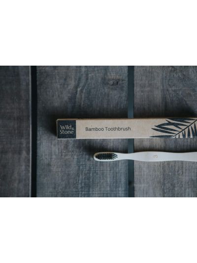 Spazzolino da denti in bambù Wild & Stone per adulti - Setole medie (confezione da 1 pezzo)